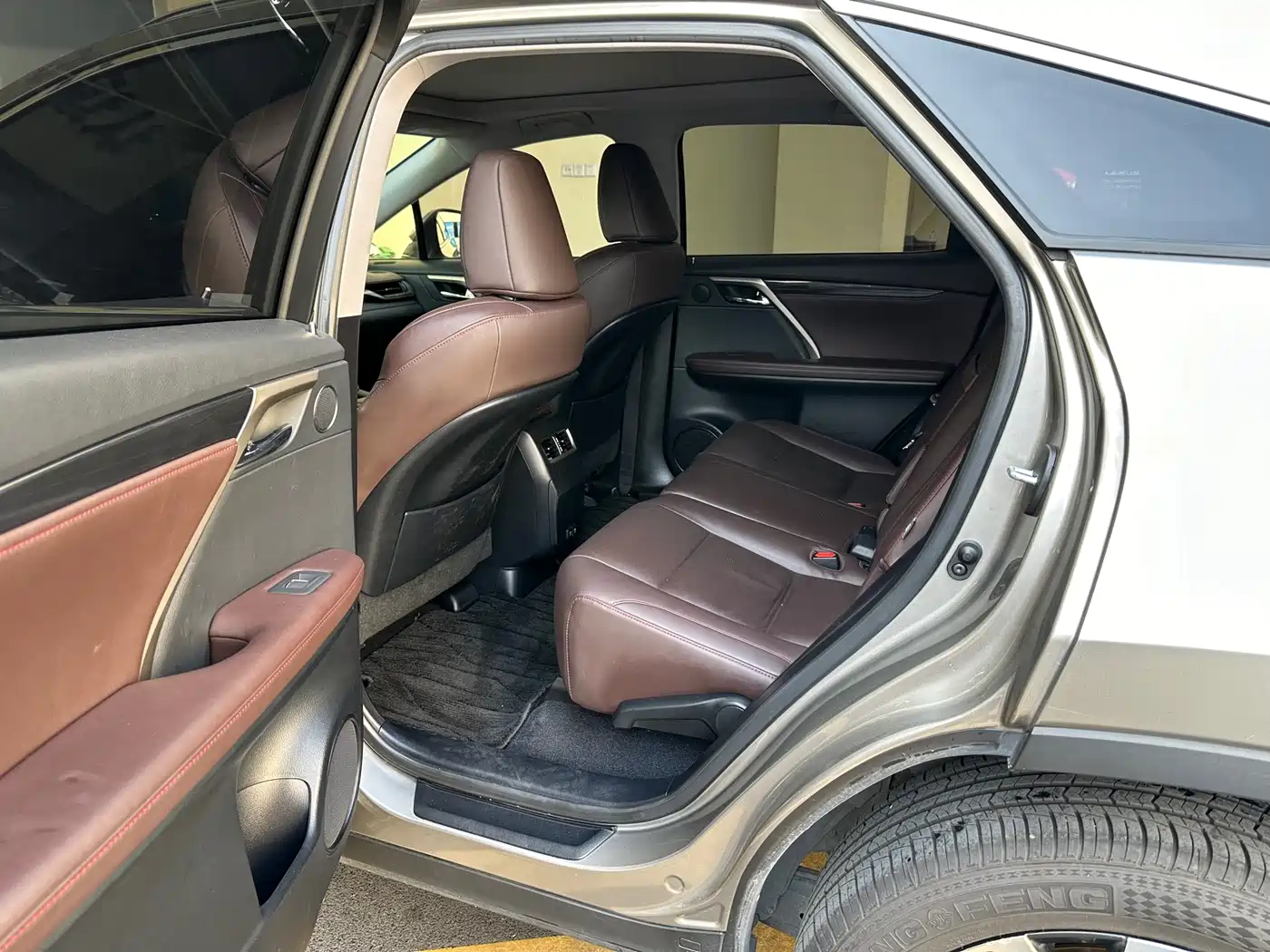 Lexus RX 2020 Facelift 300 AWD Elegance Edition фото 16