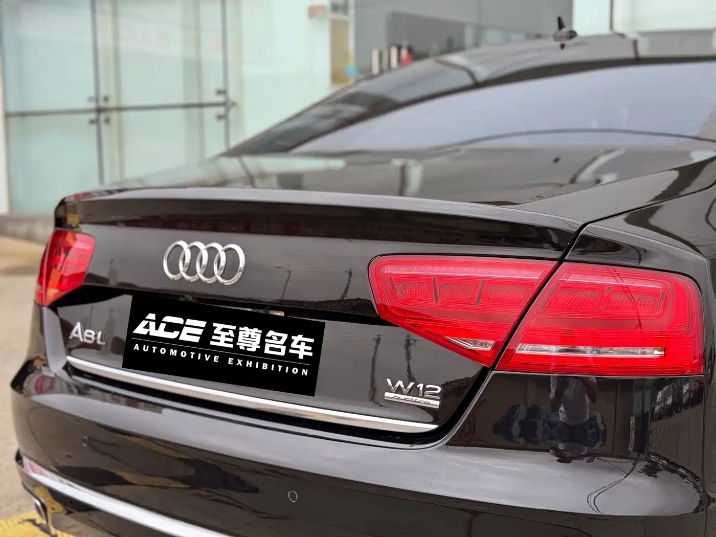 Audi A8 2011 2011 A8L W12 6.3 FSI quattro