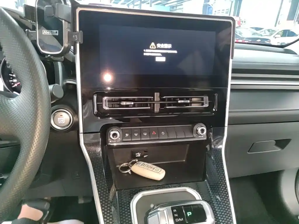 Haval M6 2024 2023 PLUS 1.5T DCT Luxury Smart Connect