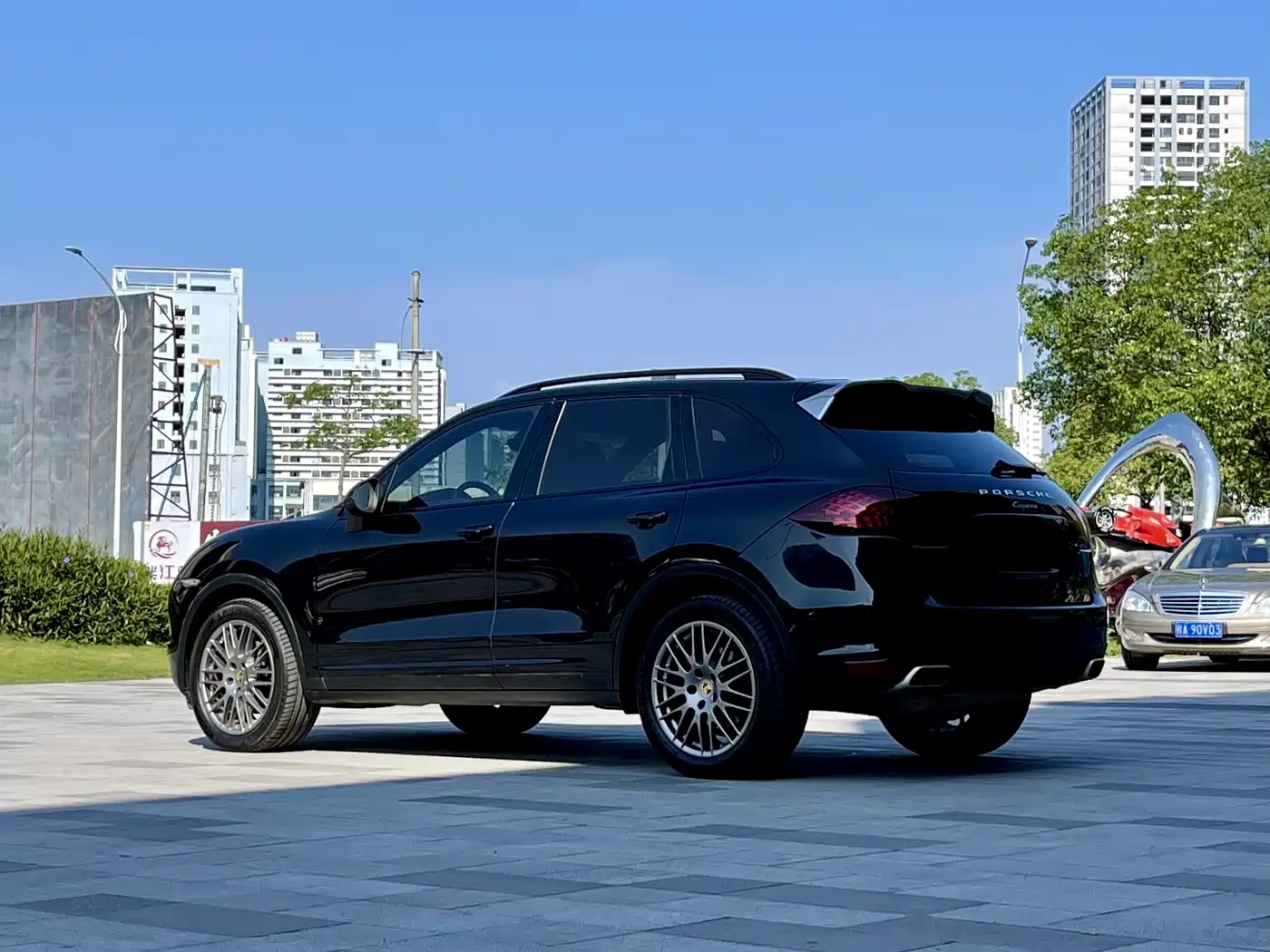 Porsche Cayenne 2014 Cayenne Platinum Edition 3.0T фото 5