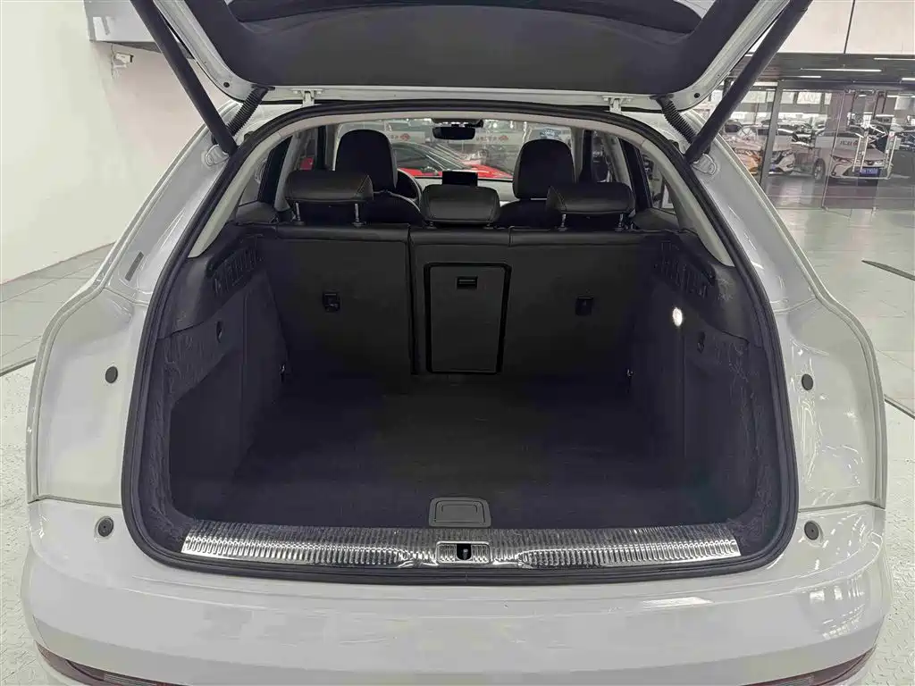 Audi Q3 2017 30 TFSI Fashion фото 20