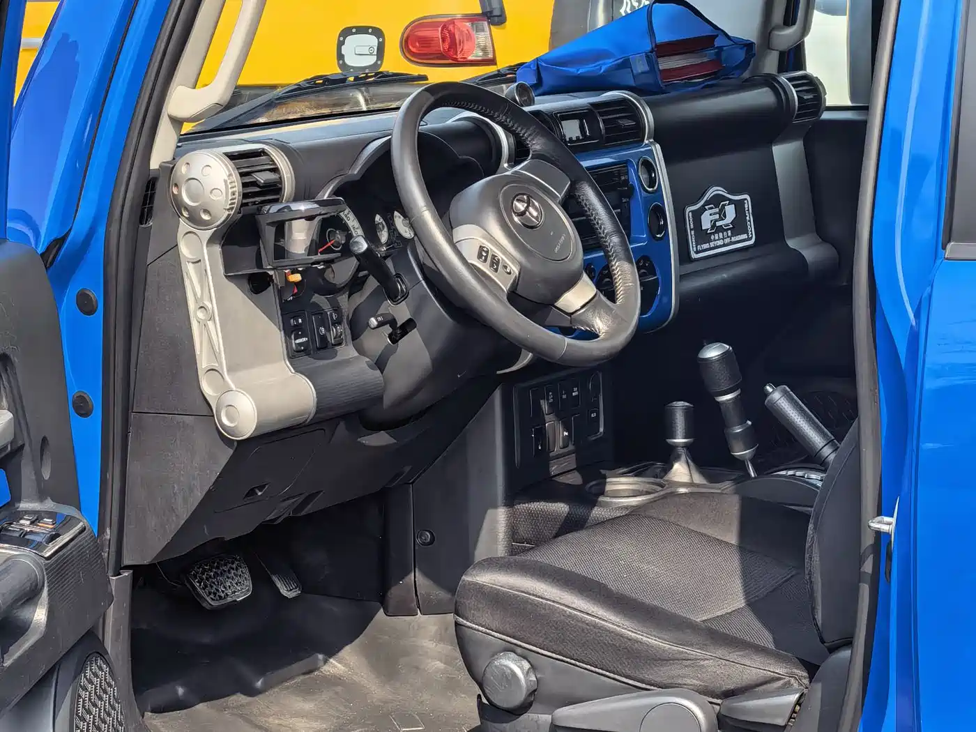 Toyota FJ Cruiser 2007 4.0L фото 4