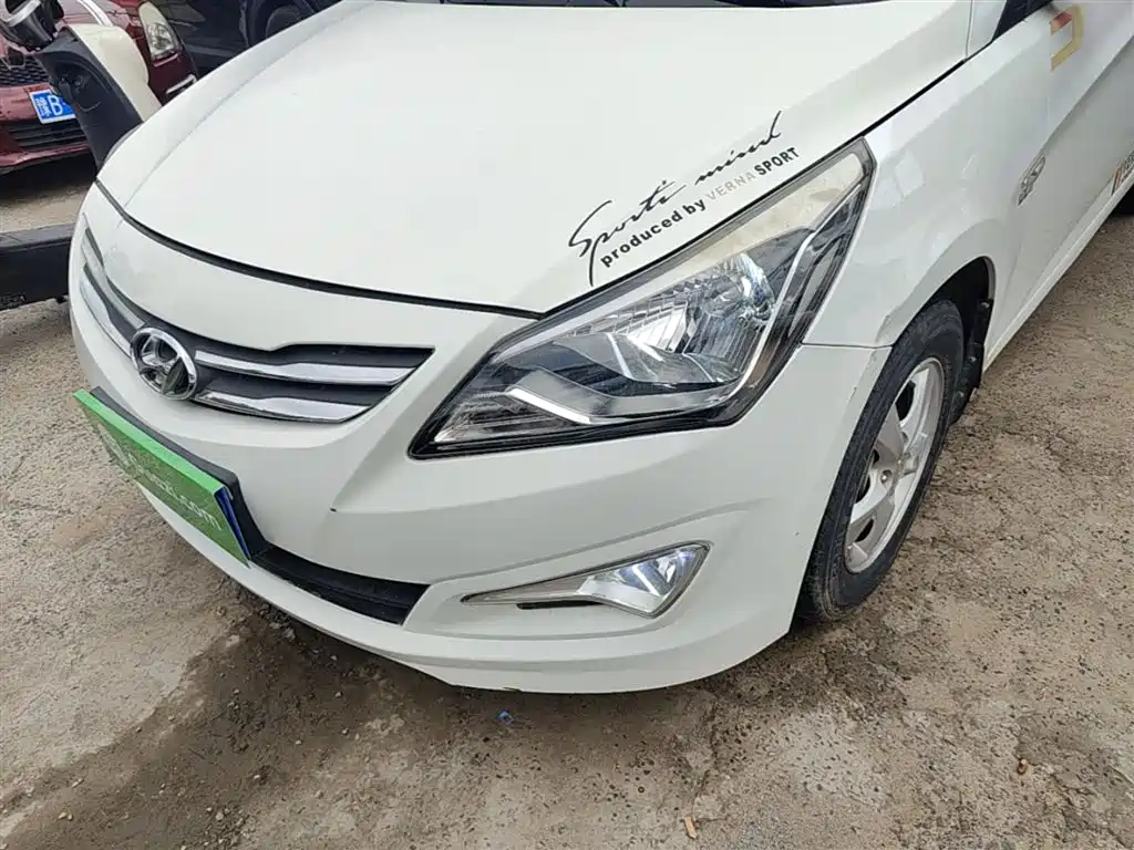 Hyundai Verna 2016 1.4L Automatic Smart GLS фото 24