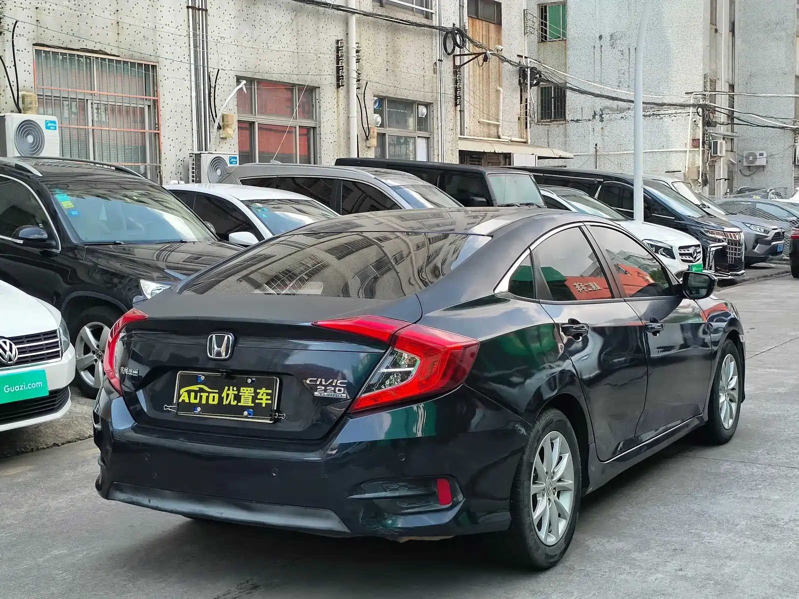 Photo 8 - Honda Civic
