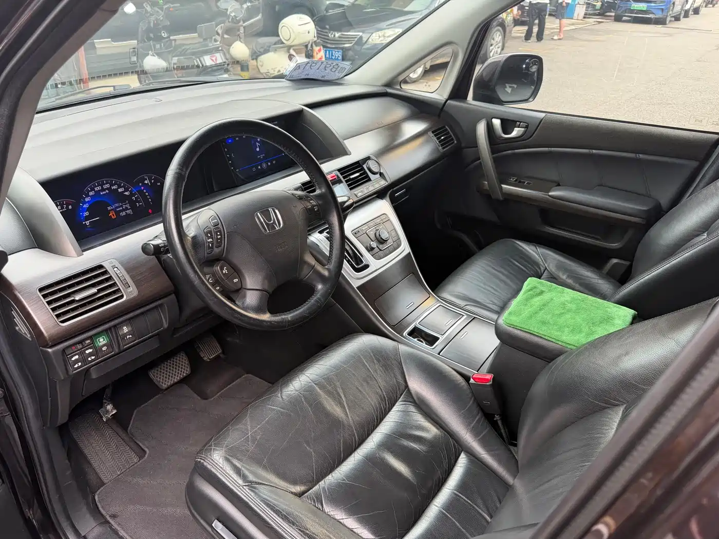 Honda Elysion 2014 2012 2.4L VTi-S Premium Edition