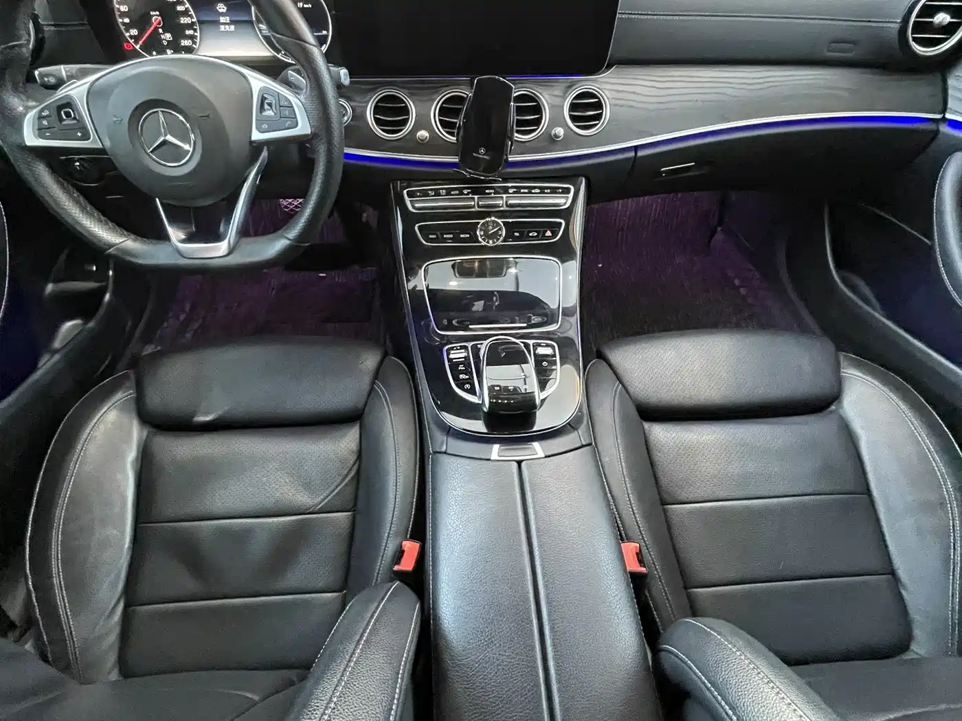 Mercedes-Benz E-Class 2016 E 200 L Sport Type фото 12
