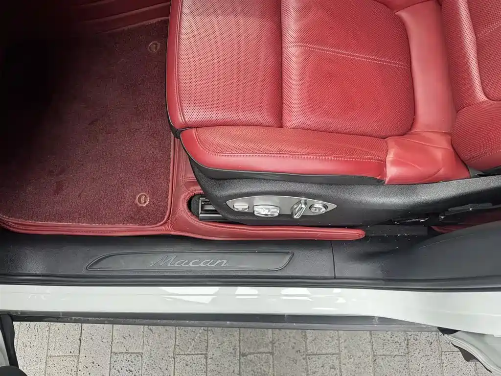Porsche Macan 2023 Macan 2.0T фото 16