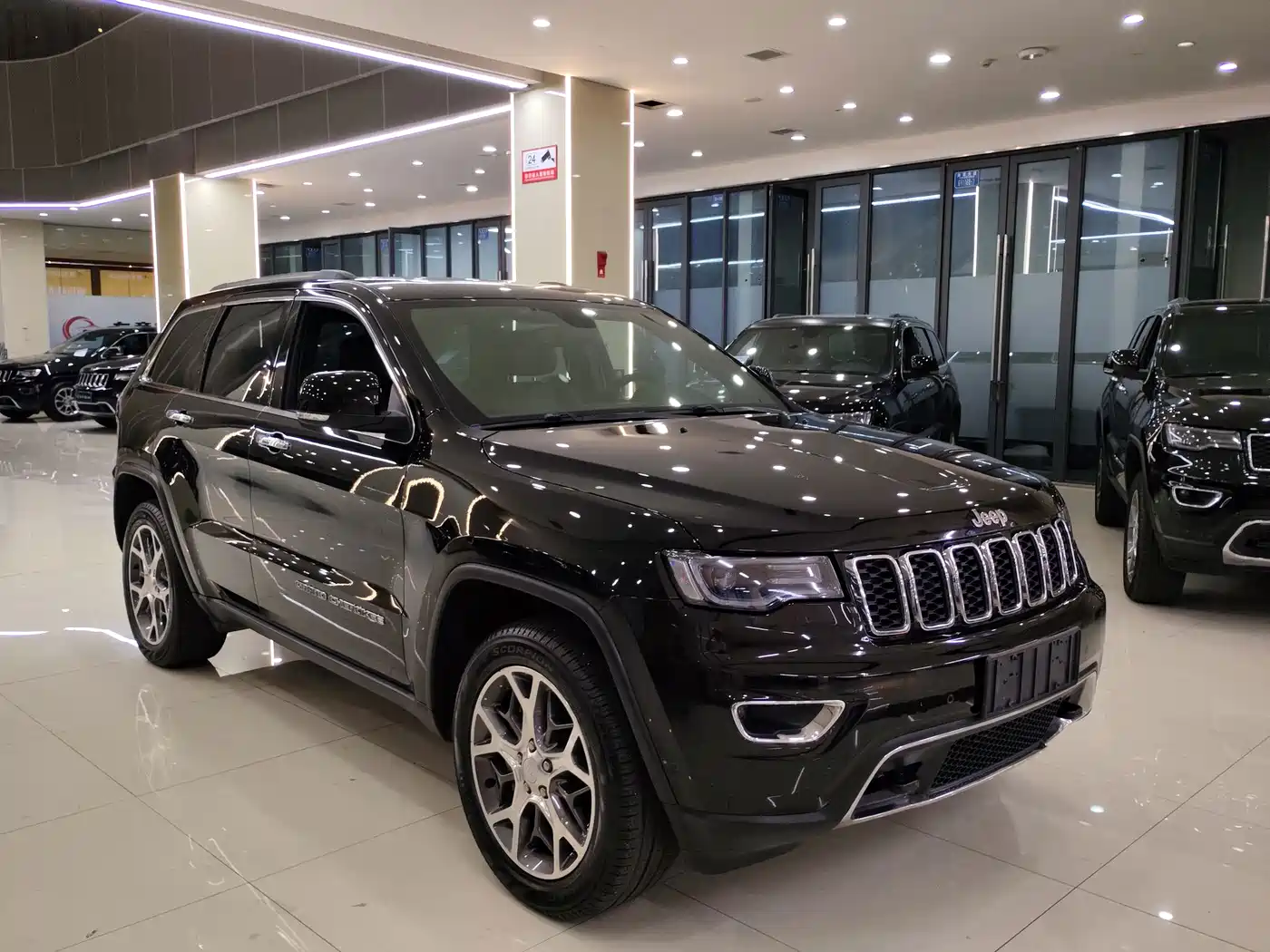Jeep Grand Cherokee (Import) 2020 2020 3.0L Elite Navigation Edition