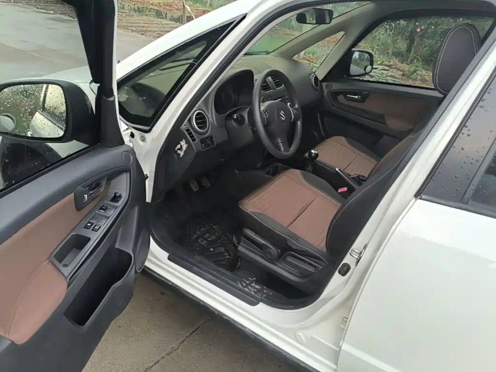 Suzuki SX4 2016 2013 1.6L Manual Cool Edition