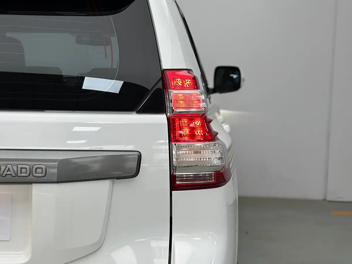Toyota Prado 2016 3.5L Auto TX-L фото 14