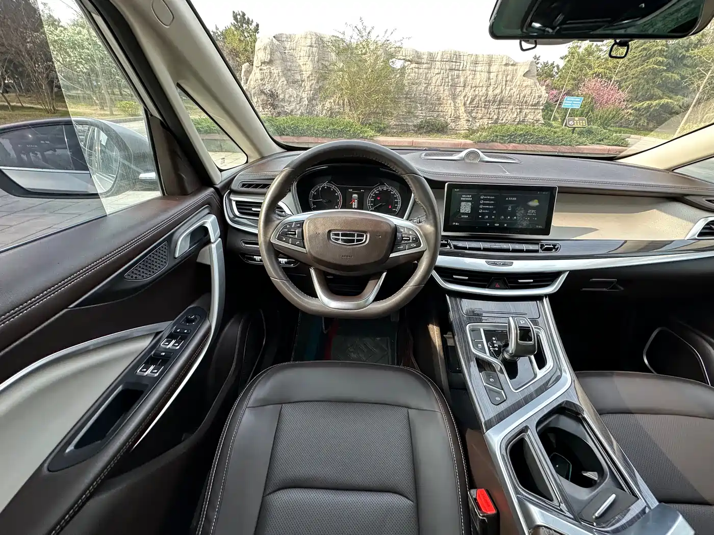 GEELY AUTOMOBILE JIAJIE