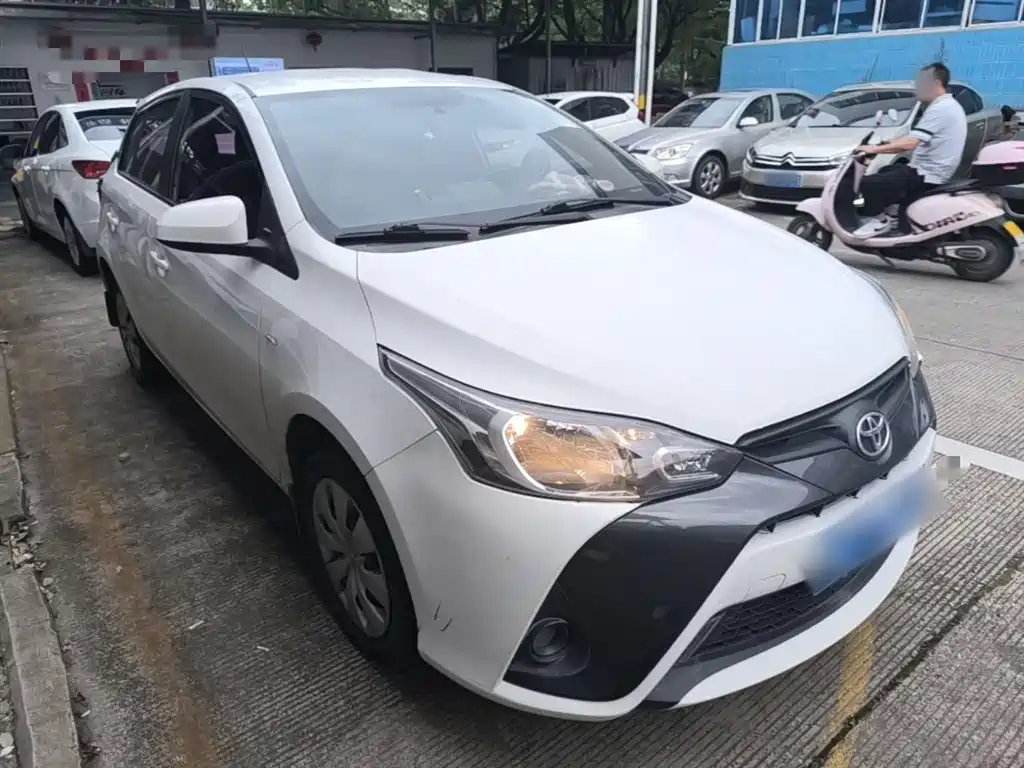 Toyota YARiS L Zhi Xuan 2016 Facelift 1.5E CVT Charming Edition фото 4