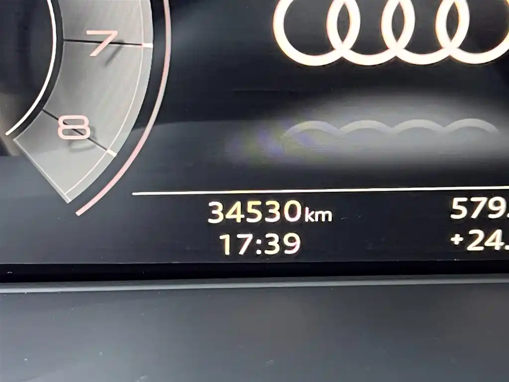 Audi Q5L Sportback 2022 40 TFSI Luxury фото 14