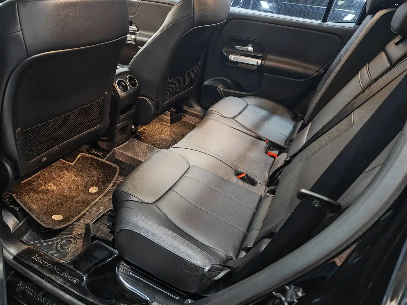 Mercedes-Benz GLB 2022 Facelift II GLB 200 Dynamic фото 7