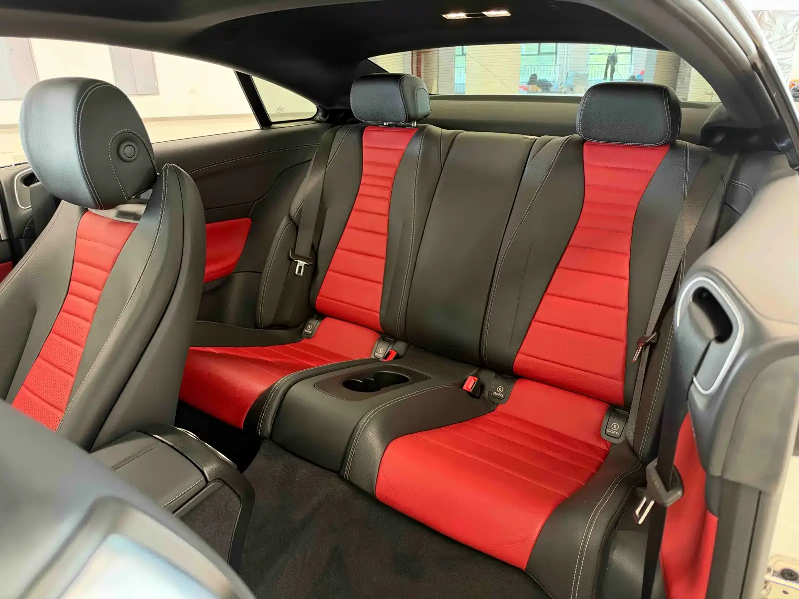 Фото 10 - Mercedes-Benz E-Class (Import)