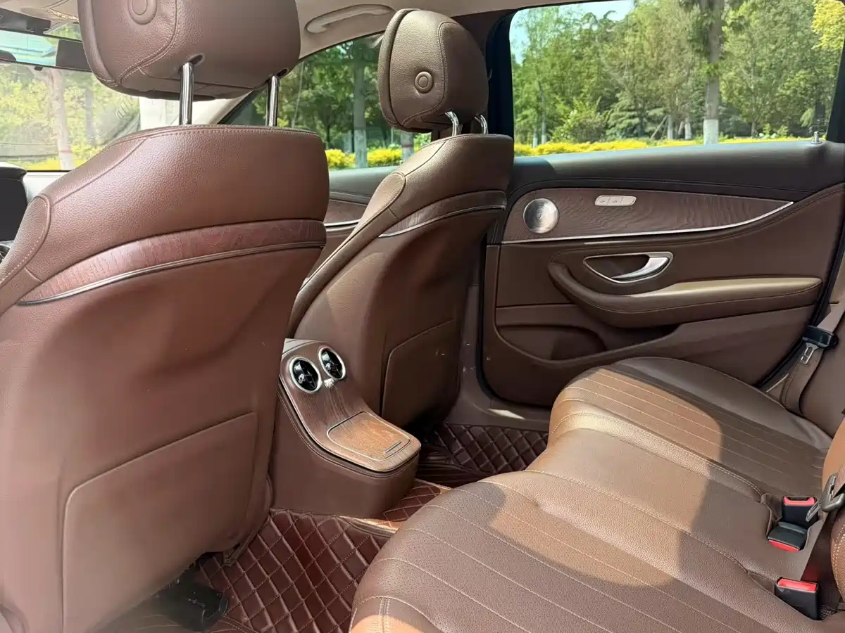 Mercedes-Benz E-Class 2021 Facelift E 260 L фото 9