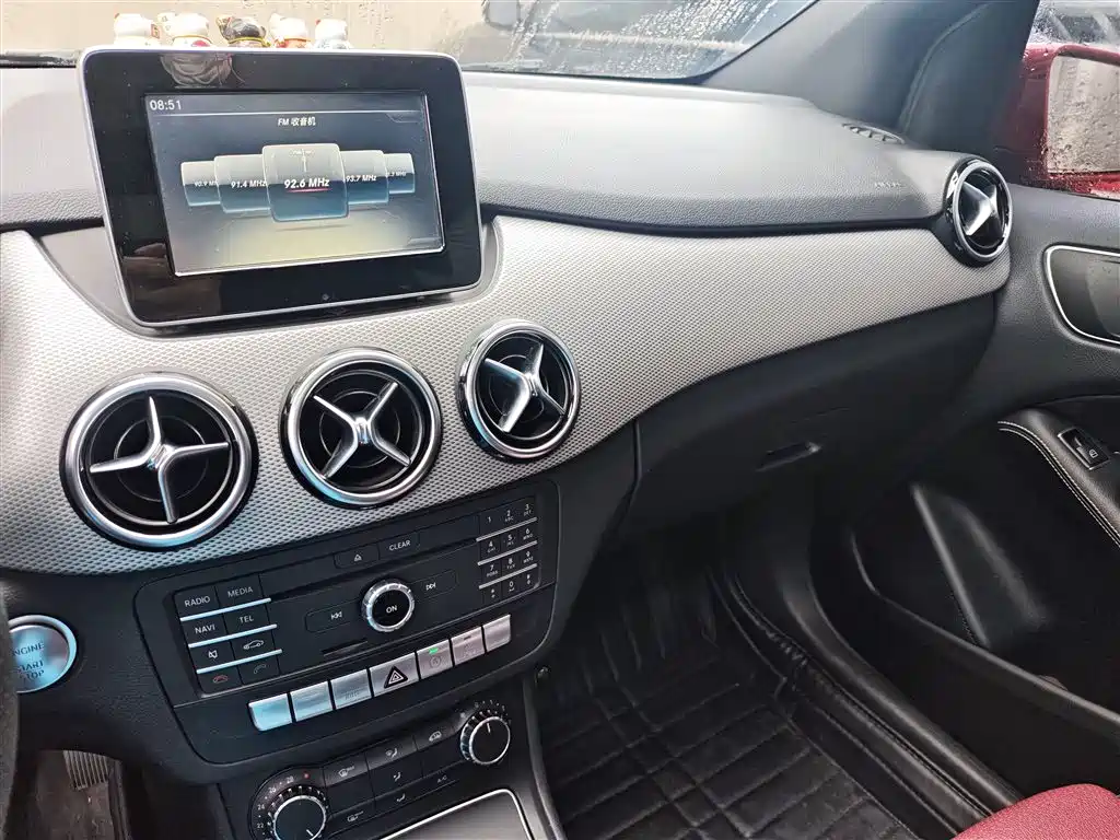 Mercedes-Benz B-Class 2015 B 200 Dynamic фото 6