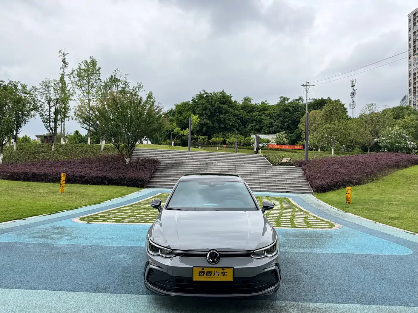 Volkswagen Golf 2021 280TSI DSG R-Line фото 2