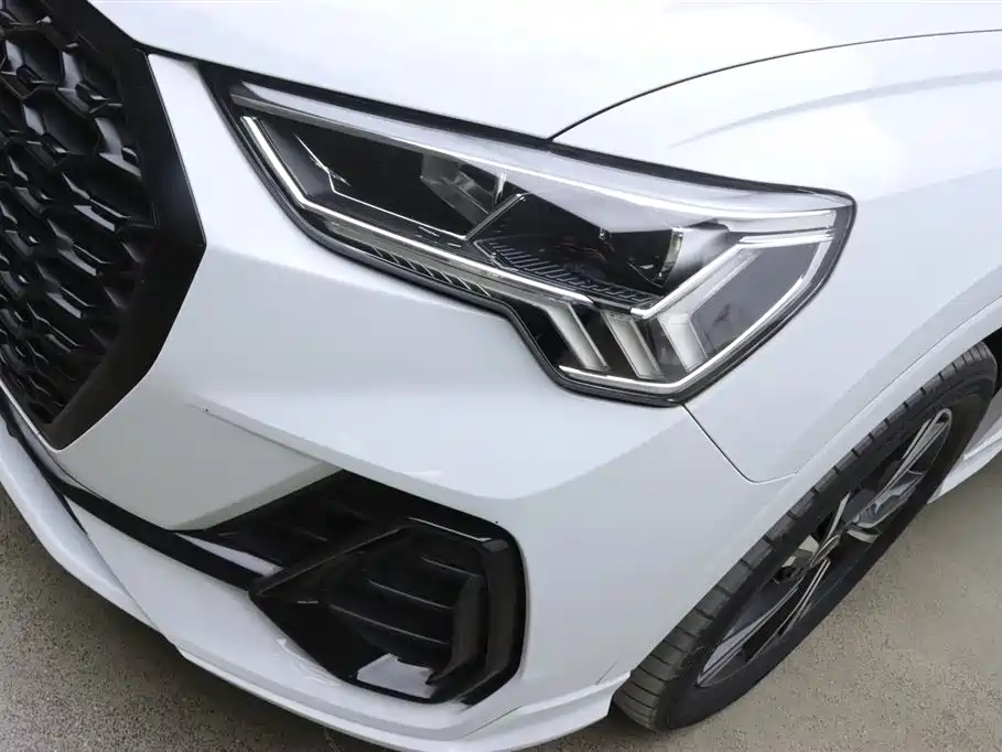 Audi Q3 Sportback 2022 40 TFSI Fashion фото 32