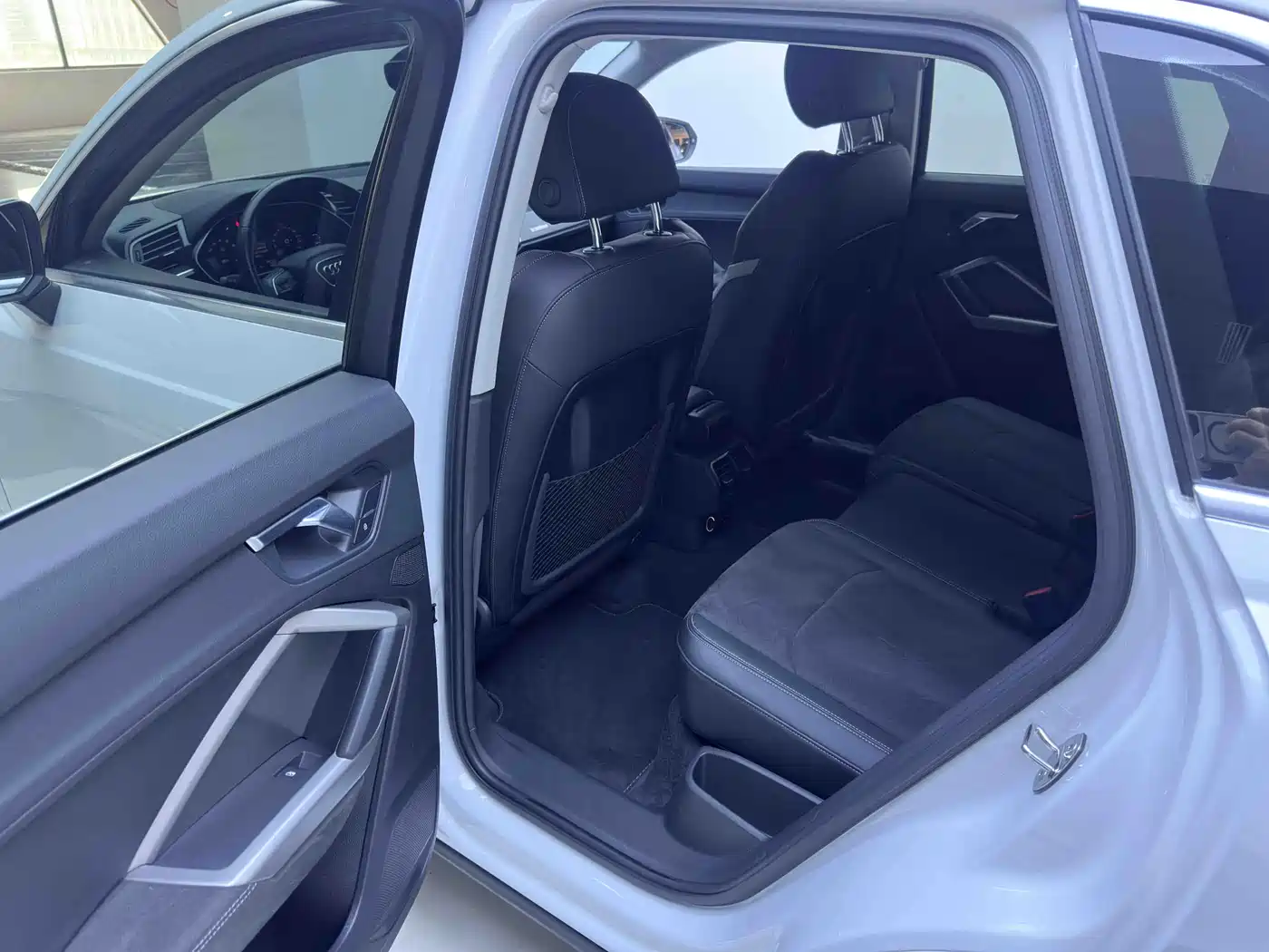 Audi Q3 2023 35 TFSI Progressive Dynamic (1.4T) фото 10
