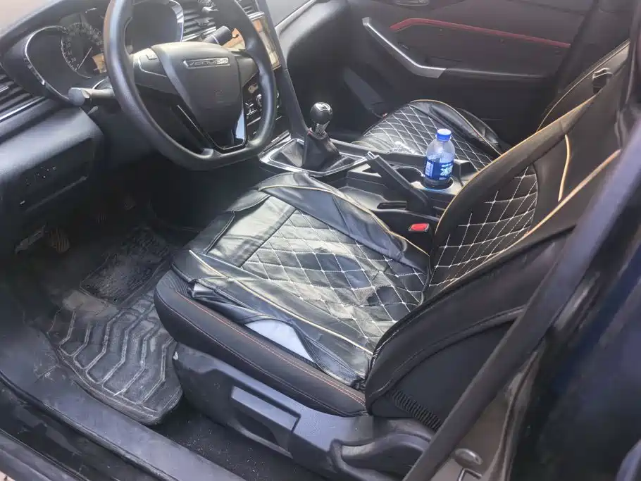Venucia D60 2019 2019 1.6L Entry Manual Fashion Edition