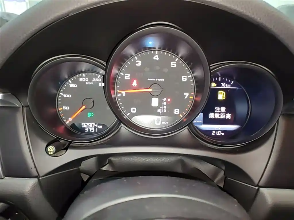 Porsche Macan 2017 Macan 2.0T фото 12