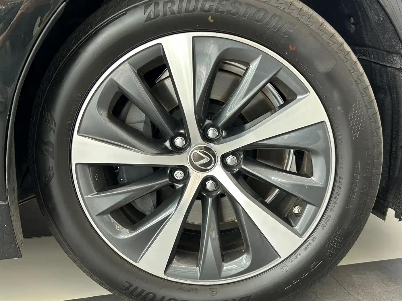 Lexus LS 2021 500h Excellence Edition фото 27