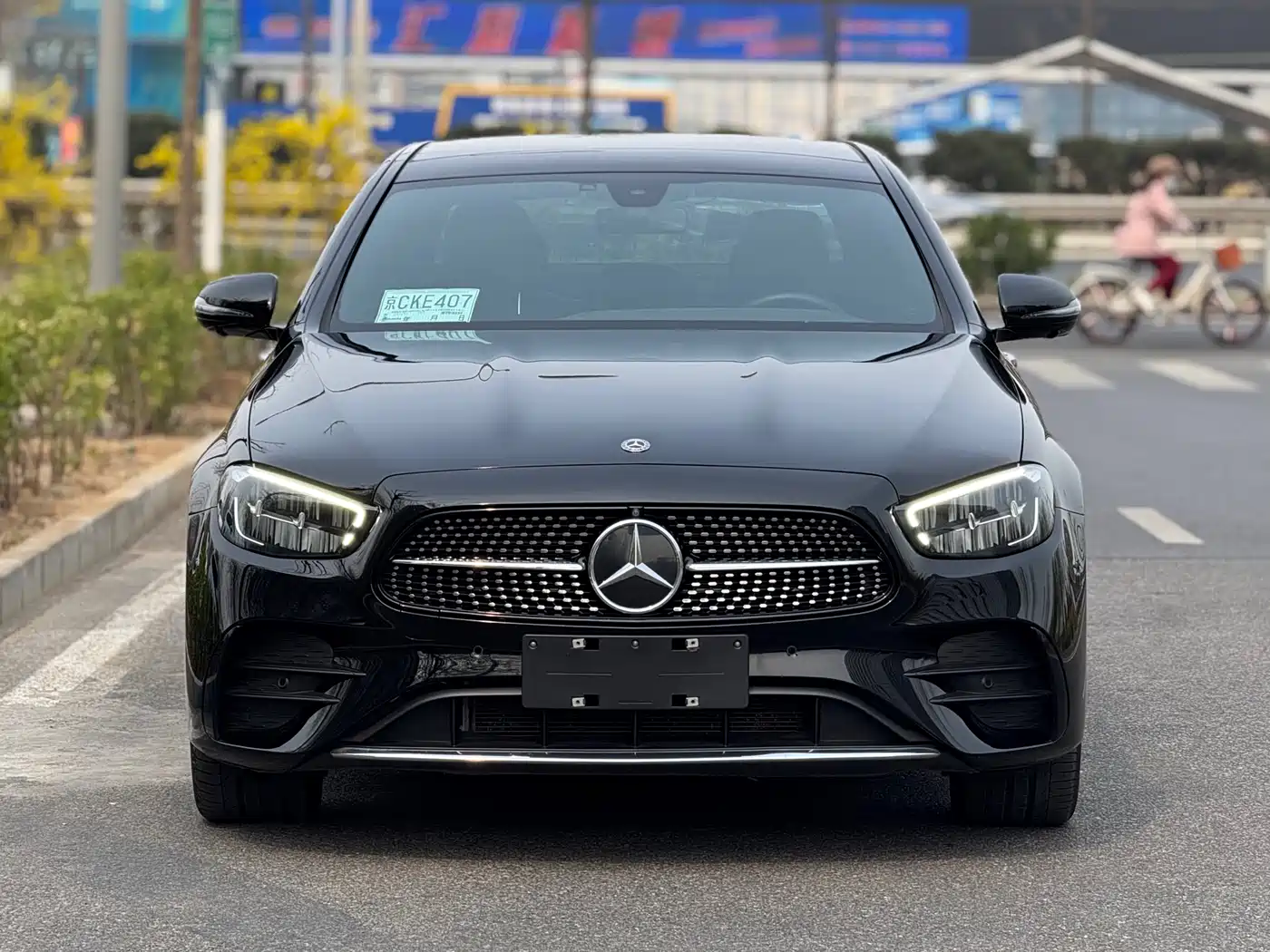  E CLASS