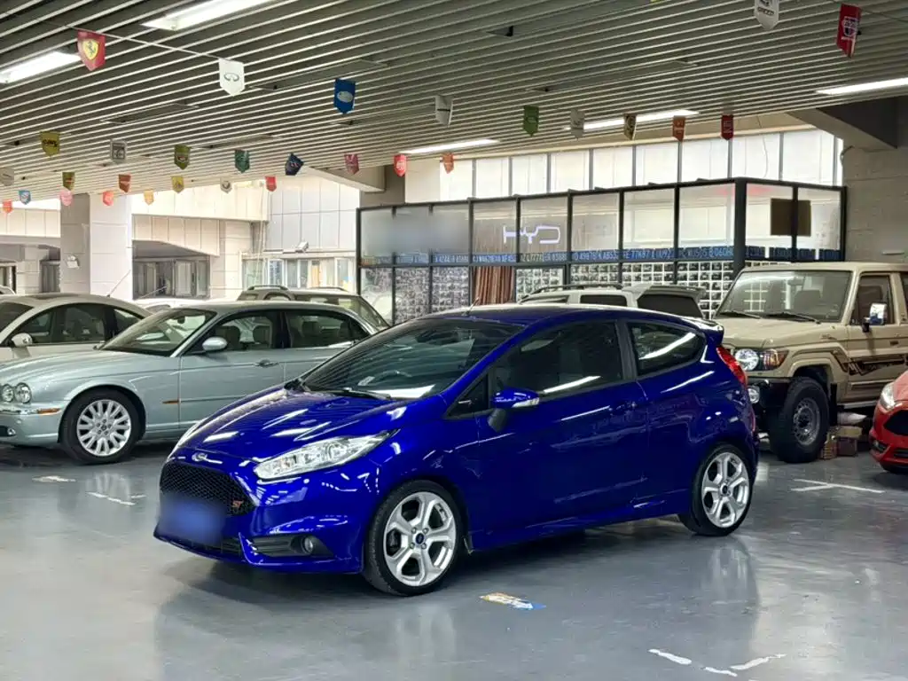 2015 Ford Fiesta (Import)