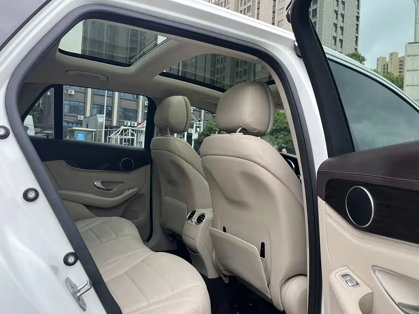 Mercedes-Benz GLC 2017 GLC 260 4MATIC Luxury фото 18