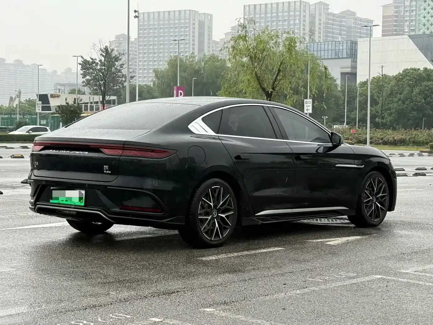 BYD Han 2022 EV Genesis Edition 610KM AWD Premium фото 9