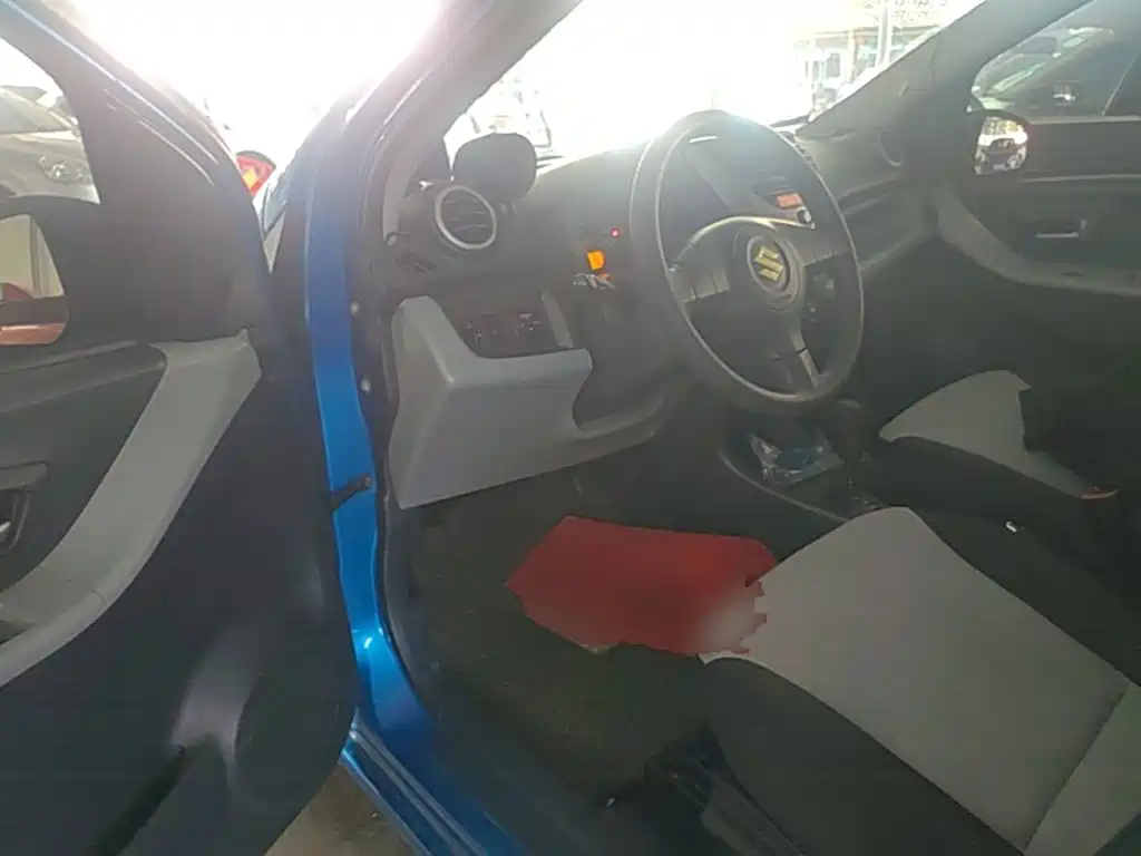 Suzuki Alto 2015 2013 1.0L Automatic Deluxe