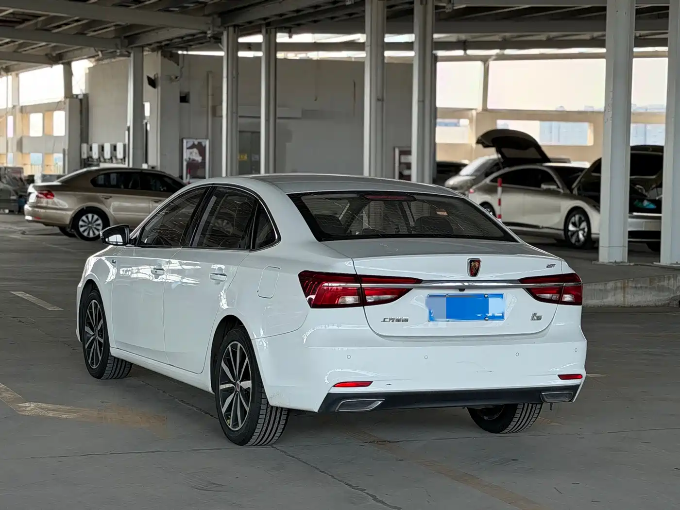 Roewe i6 2018 2017 20T Auto Flagship Edition