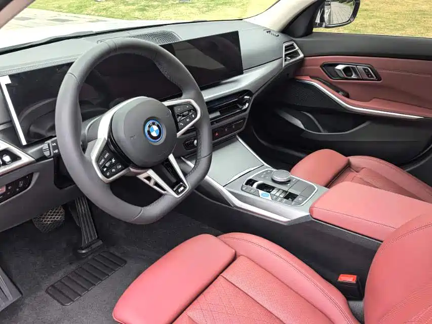 BMW i3 2025 eDrive 35 L фото 4