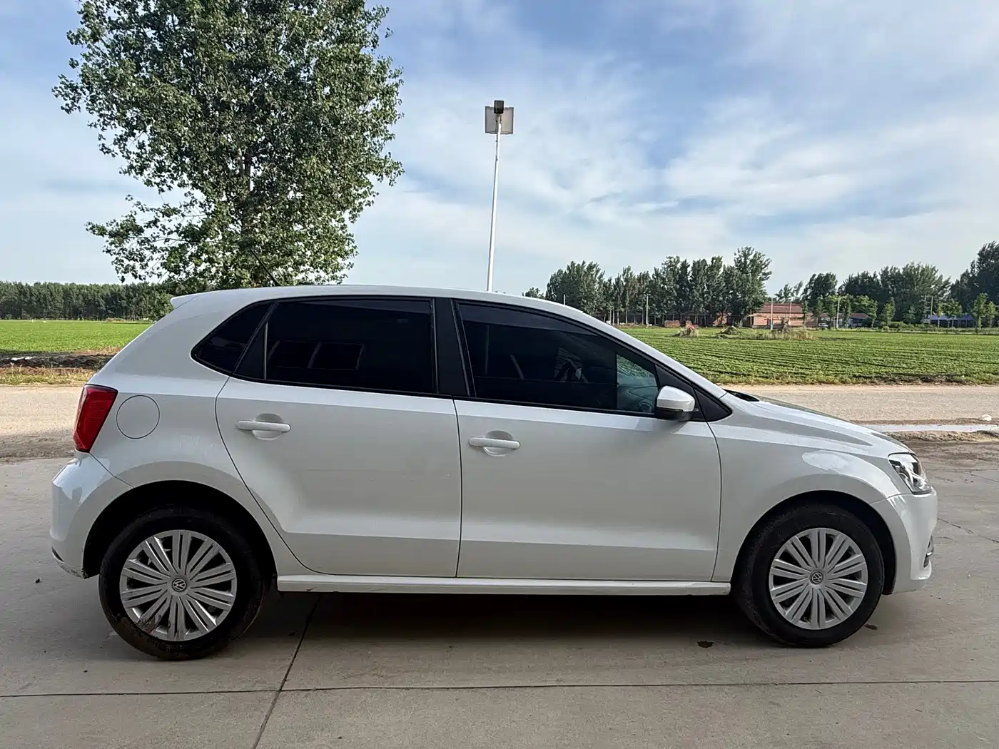 Volkswagen Polo 2016 1.6L Automatic Comfort фото 21