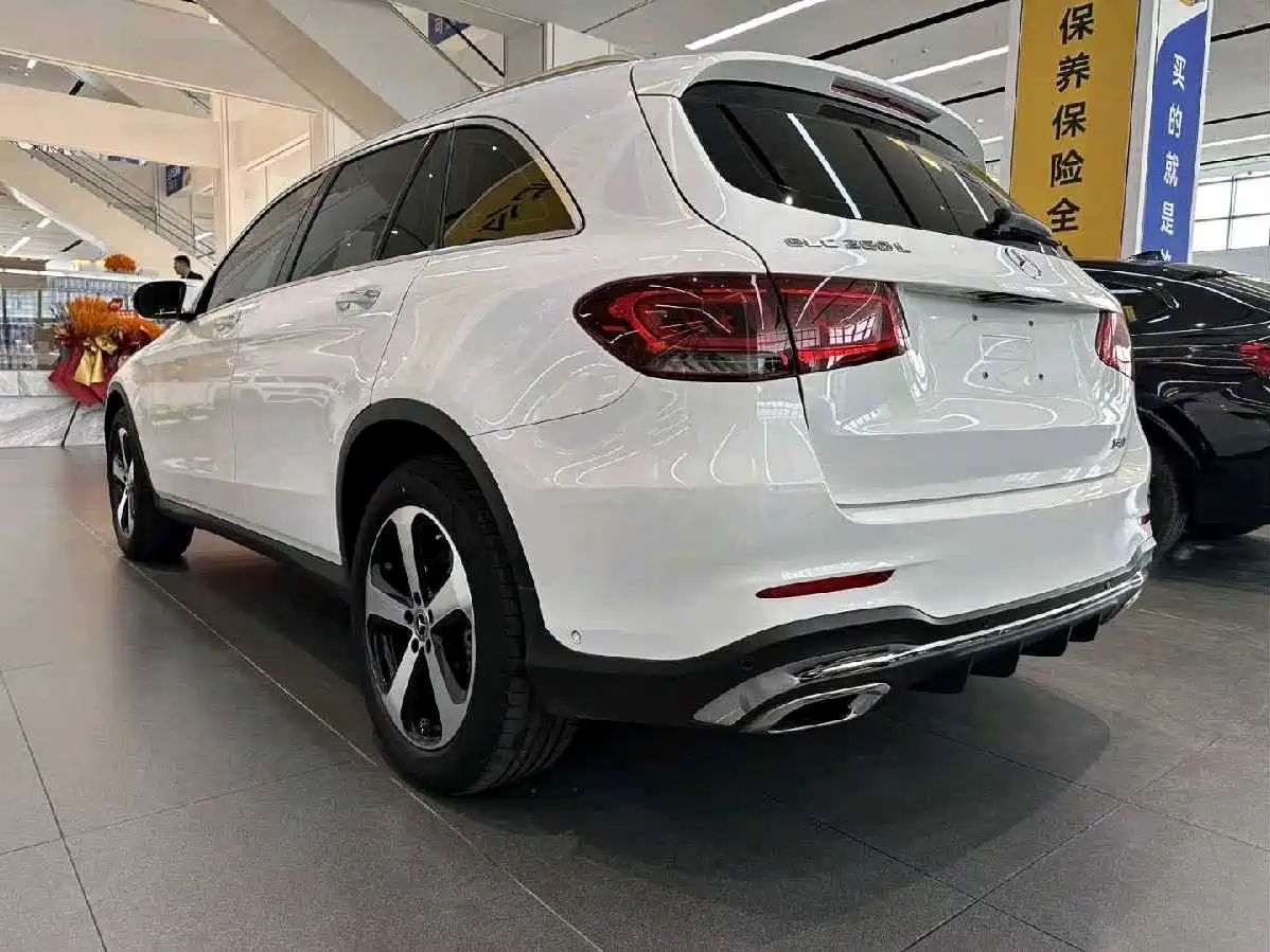 Mercedes-Benz GLC 2022 Facelift III GLC 260 L 4MATIC Dynamic фото 3