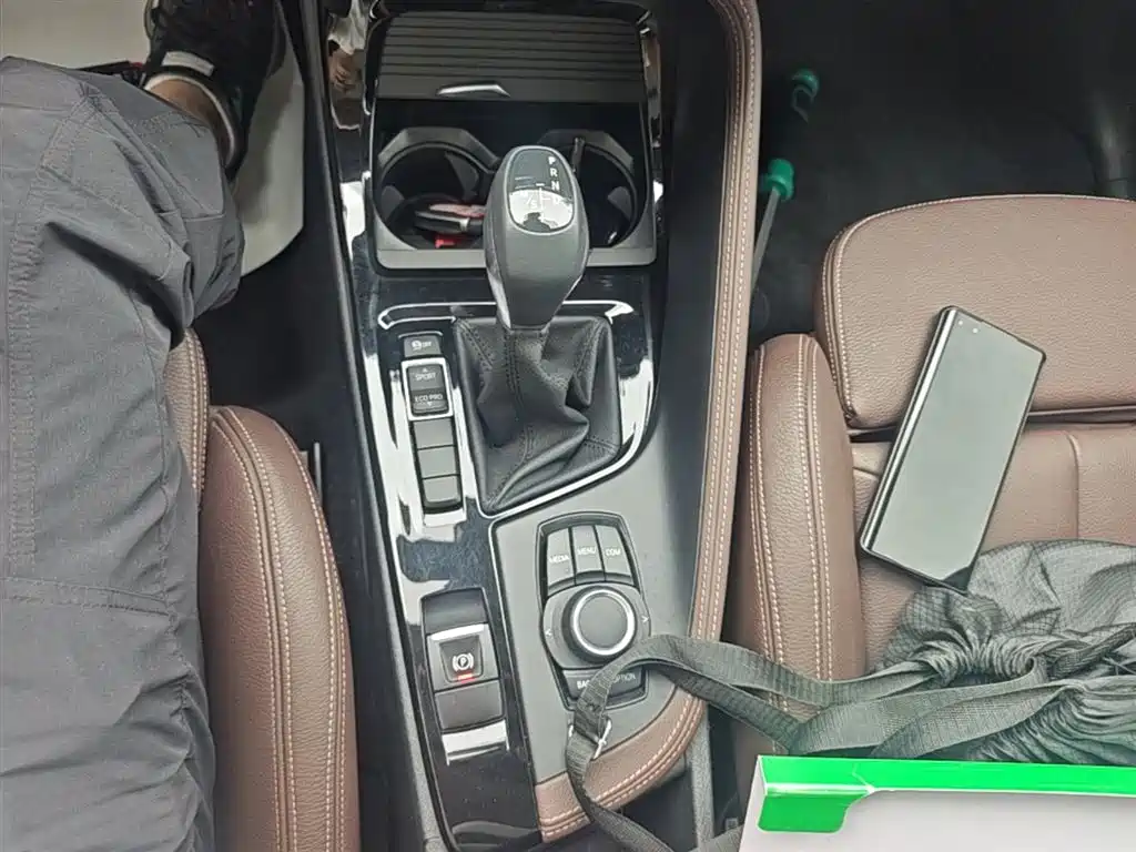 BMW X1 2019 sDrive18Li Premium Model фото 14