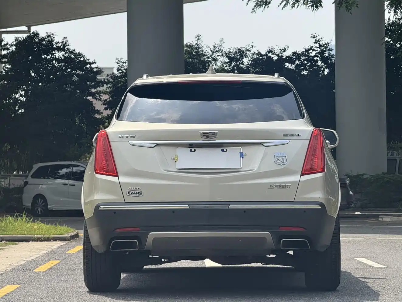 Cadillac XT5 2016 28T AWD Luxury Model фото 6