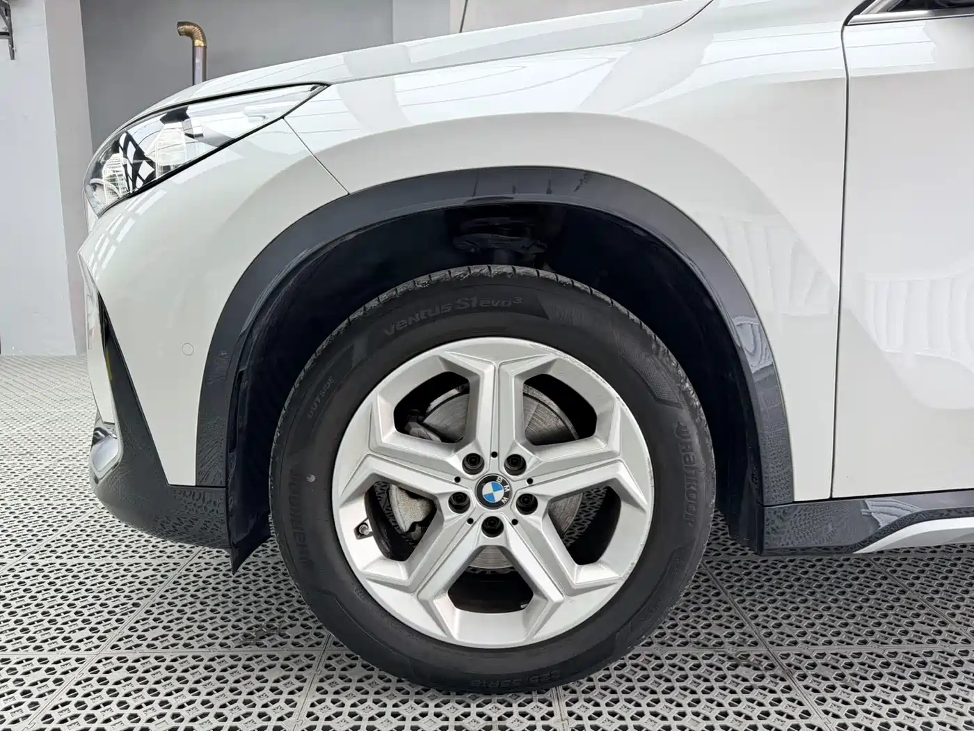 BMW X1 2023 sDrive20Li X Design Package фото 8