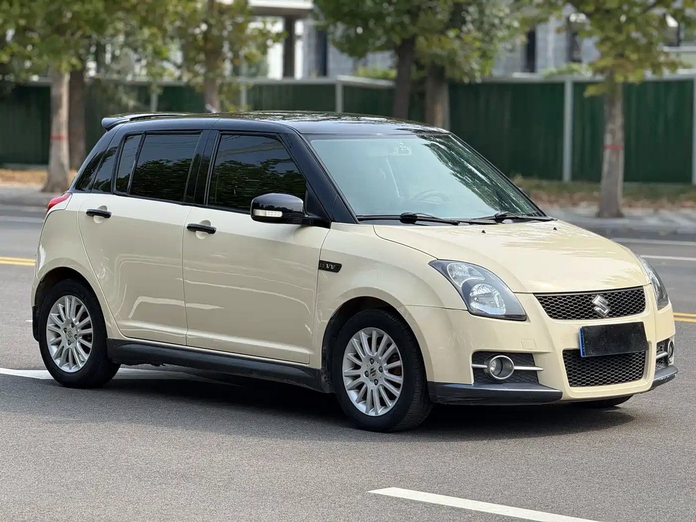 Suzuki Swift 2012 2011 Model 1.5L Automatic Sport