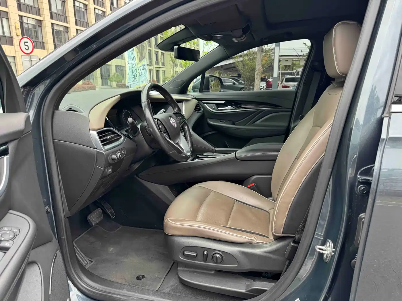 Buick Enclave 2020 28T 4WD Flagship Model фото 17