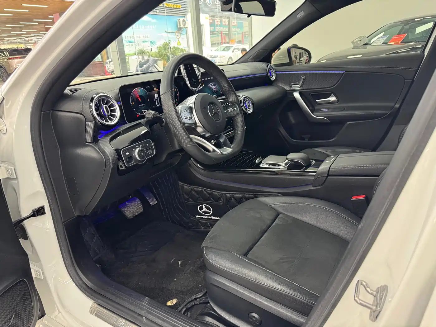 Mercedes-Benz A-Class 2020 Facelift A 200 L Sport Sedan Fashion фото 4