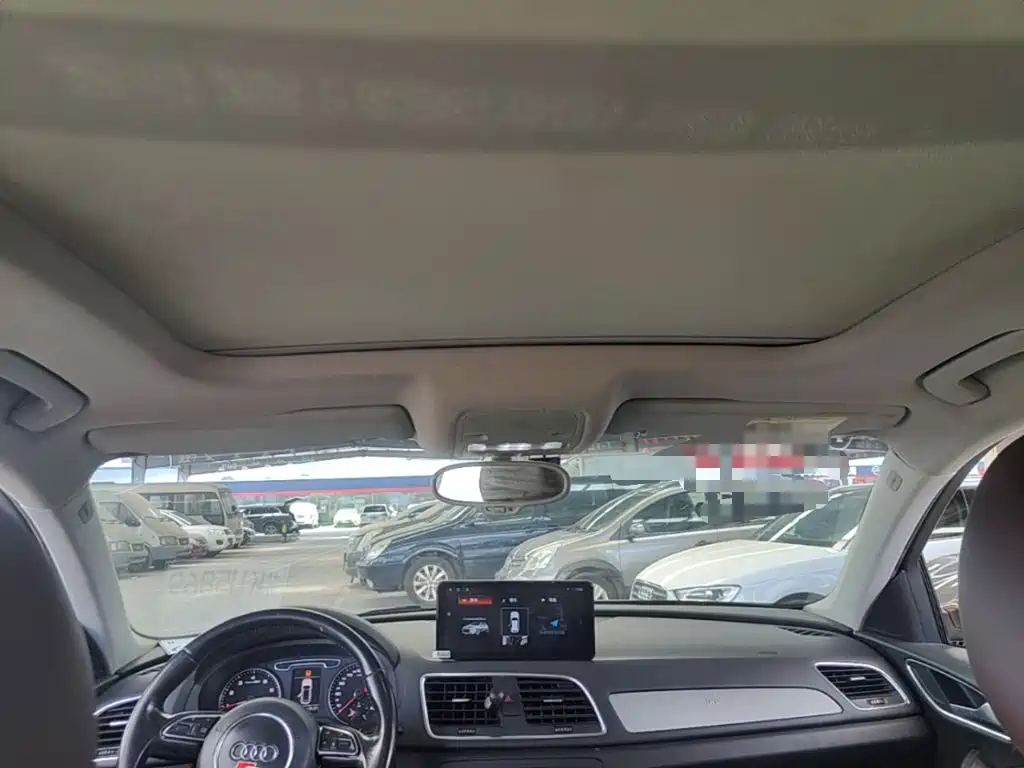 Фото 18 - Audi Q3
