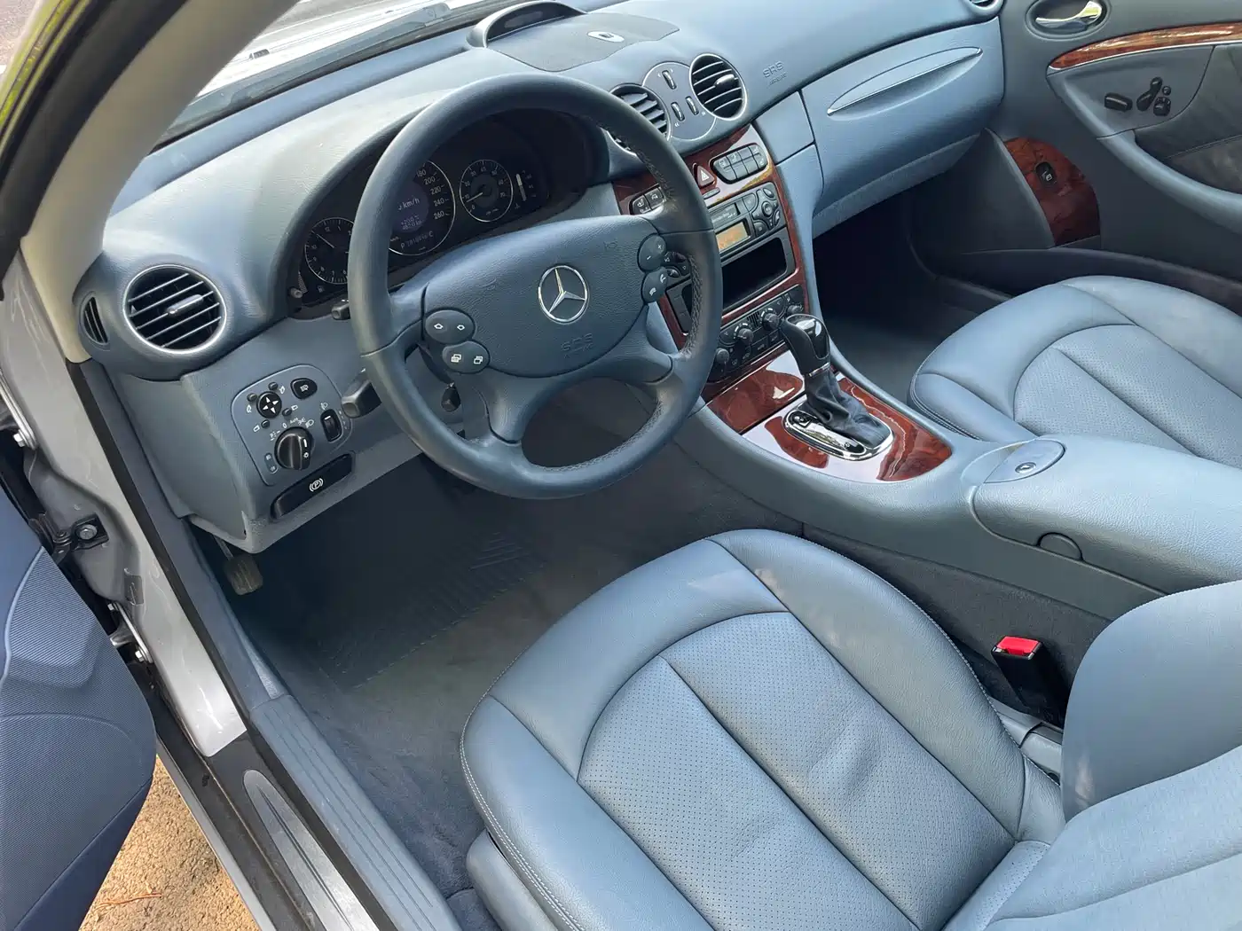 Mercedes-Benz CLK-Class 2004 CLK 240 Coupe фото 8