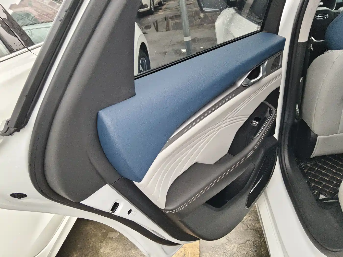 GEELY AUTOMOBILE XINGRUI