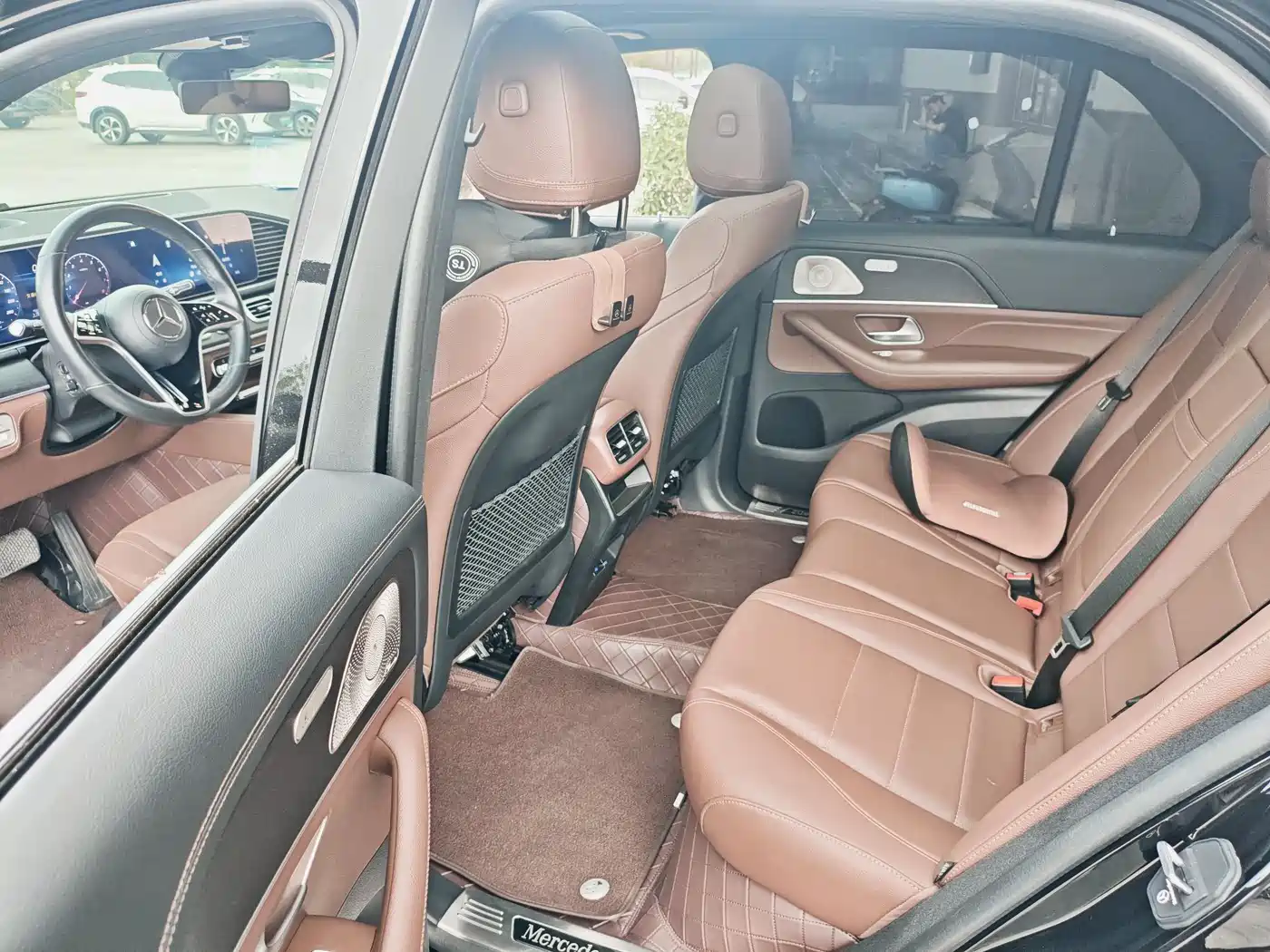 Mercedes-Benz GLE 2024 GLE 450 4MATIC Luxury фото 9