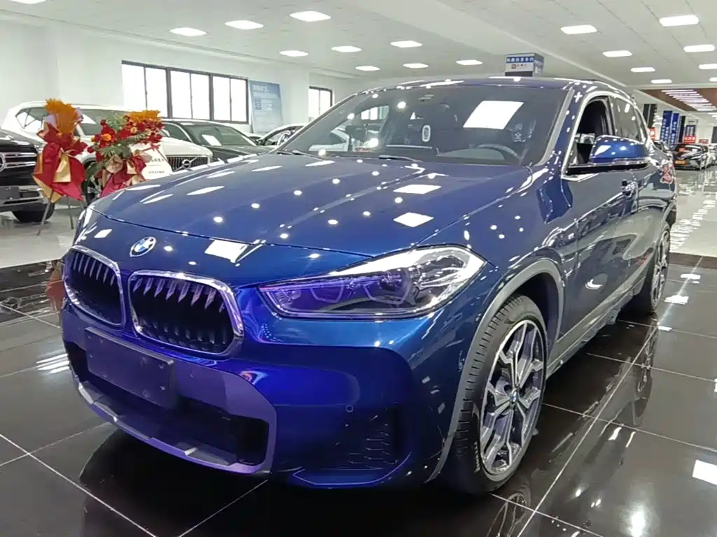 Photo 2 - BMW X2