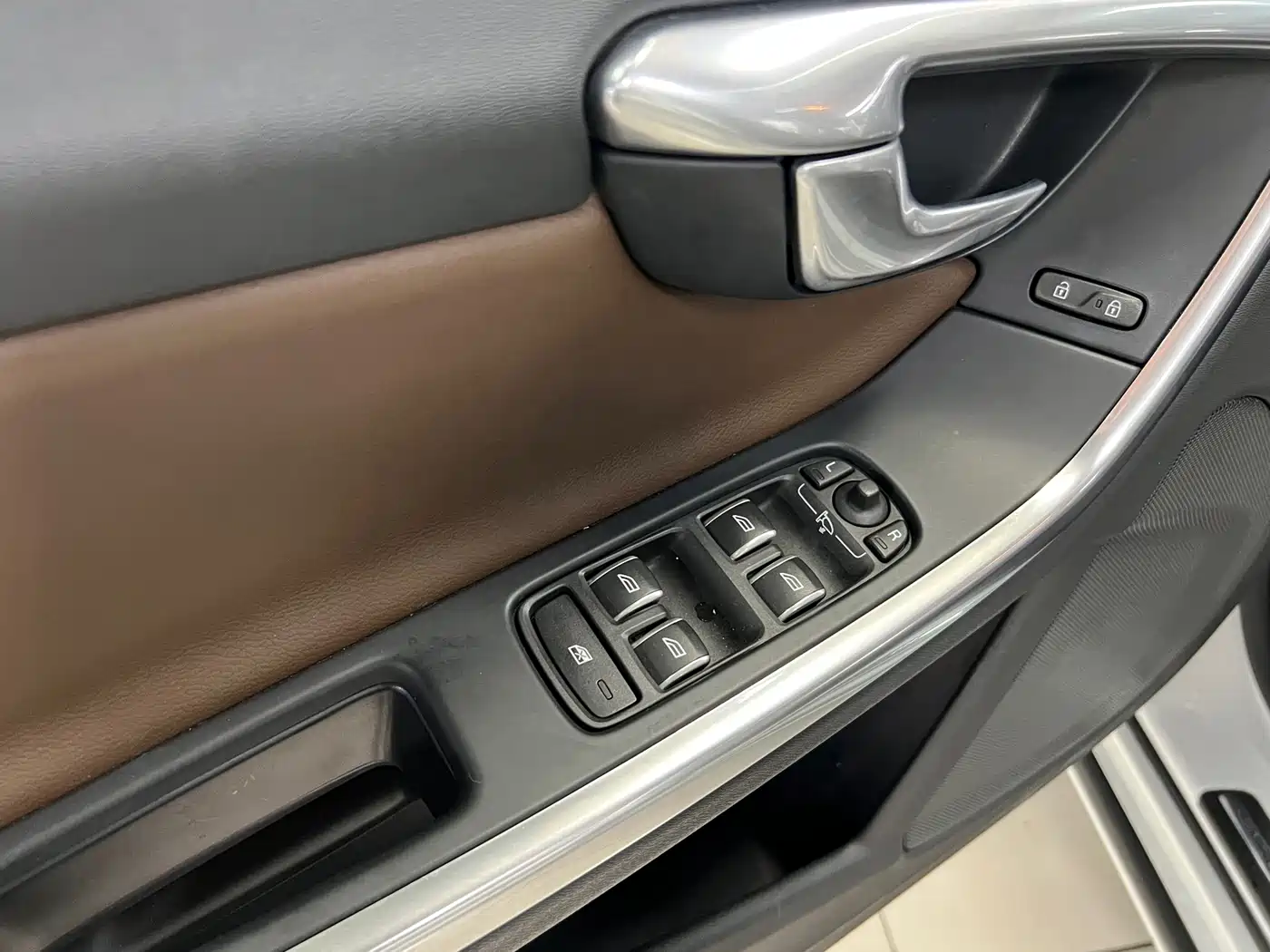 Volvo S60 Plug-in Hybrid 2018 2019 S60L T6 E-Drive Hybrid Edition