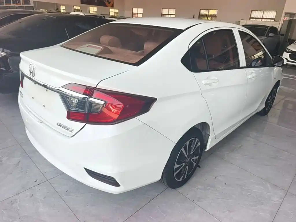 Honda Greiz 2018 2016 1.5L CVT Classic Edition
