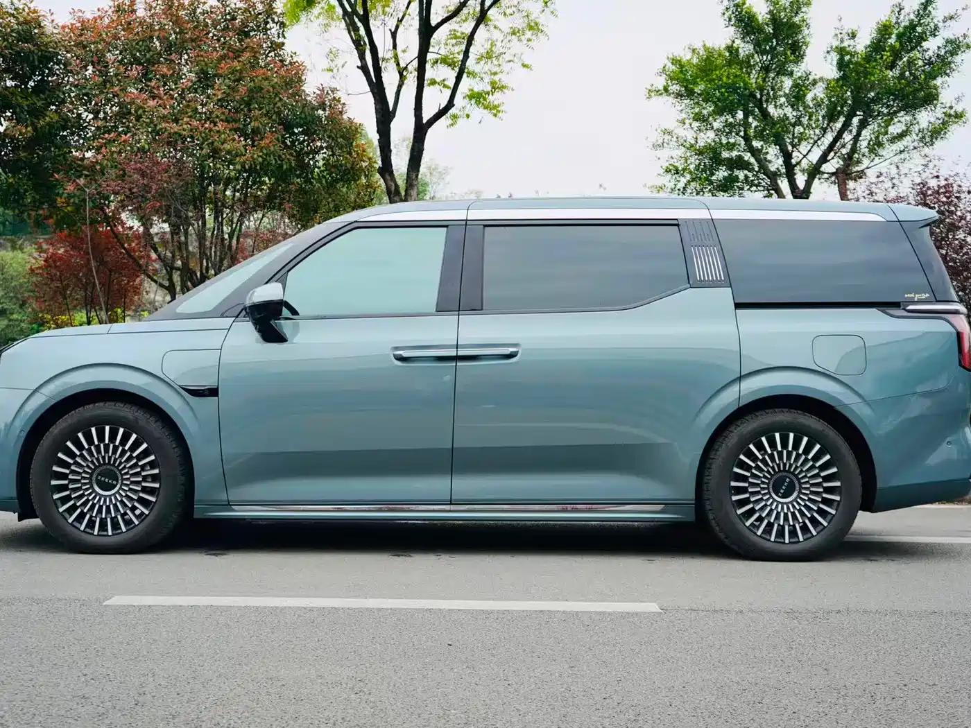 ZEEKR EXTREME KRYPTON 009